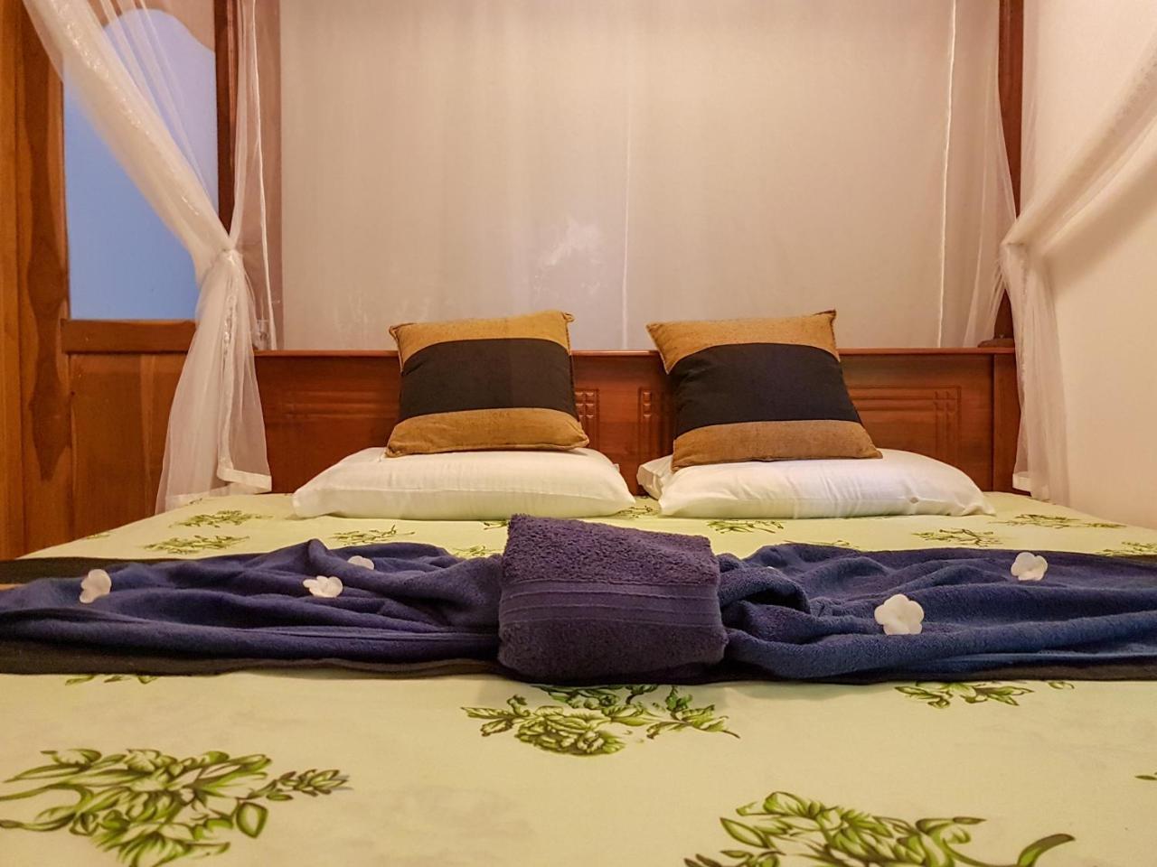 White Villa Beach Resort 미리사 외부 사진